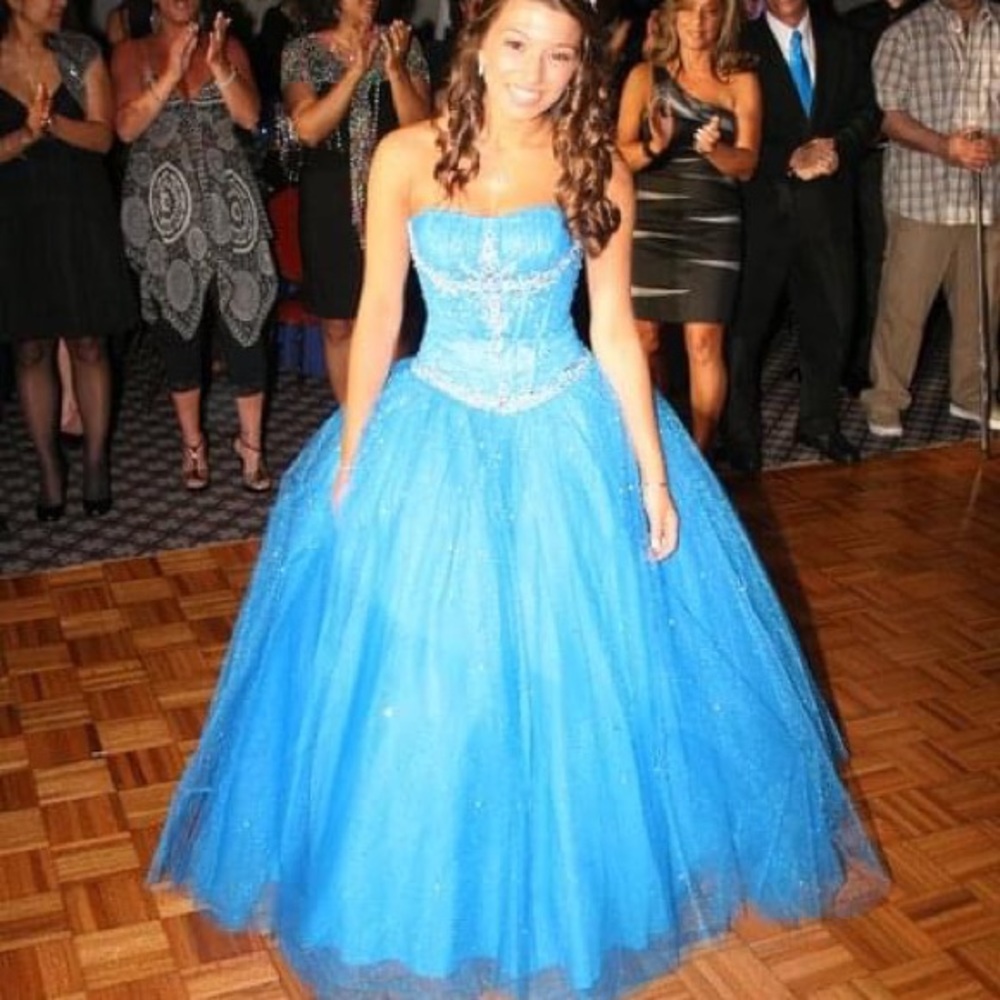 Sweet sixteen dress